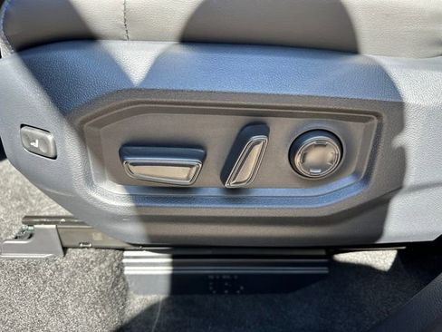 New 2026 Toyota Tundra Platinum AWD/4WD image 25