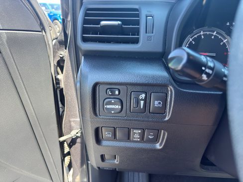 Used 2023 Toyota 4Runner Limited AWD/4WD image 16
