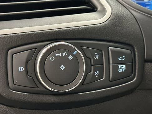 Used 2022 Ford Edge SEL w/ Convenience Package image 19