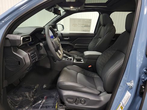 New 2026 Toyota Tacoma TRD Off-Road w/ TRD Off Road Premium Package AWD/4WD image 9