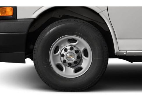 Used 2020 Chevrolet Express 2500 RWD image 14