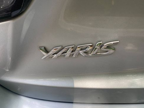 Used 2019 Toyota Yaris LE FWD image 39