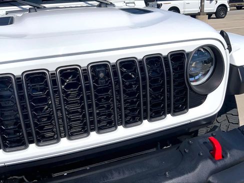 Used 2024 Jeep Gladiator Rubicon image 55