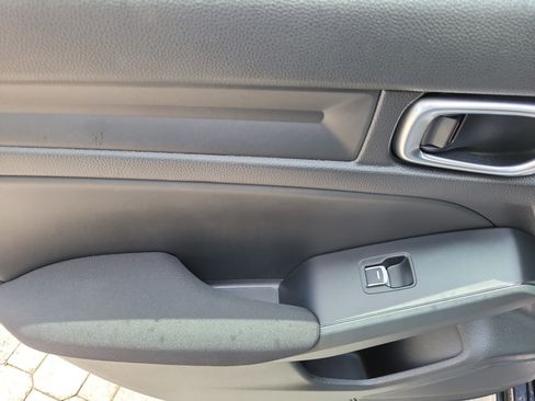 Certified 2025 Honda Civic Sport image 18