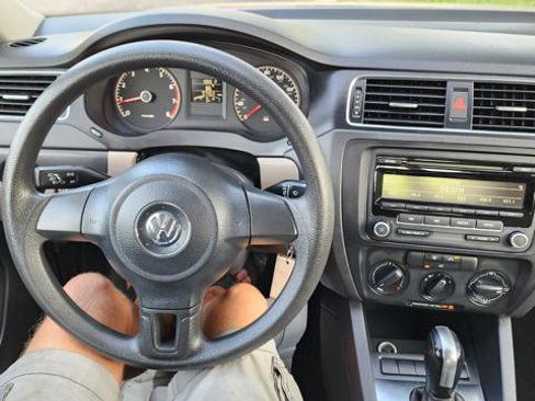 Used 2012 Volkswagen Jetta Sedan FWD image 17