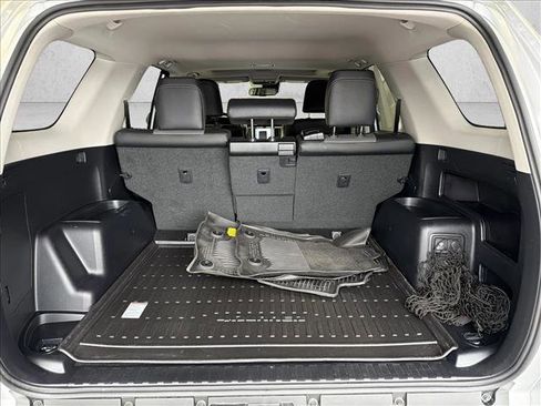 Certified 2024 Toyota 4Runner SR5 Premium image 26