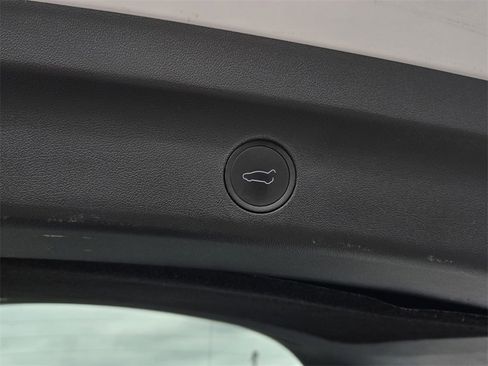 Used 2023 Tesla Model Y Long Range image 22