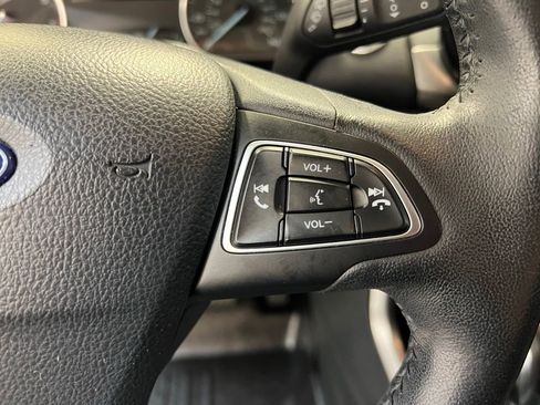 Used 2018 Ford EcoSport SE w/ SE Convenience Package image 20
