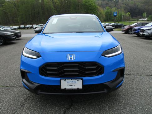 Certified 2026 Honda HR-V Sport image 2