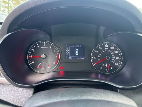 Used 2018 Kia Optima S w/ Panoramic Sunroof Package image 19