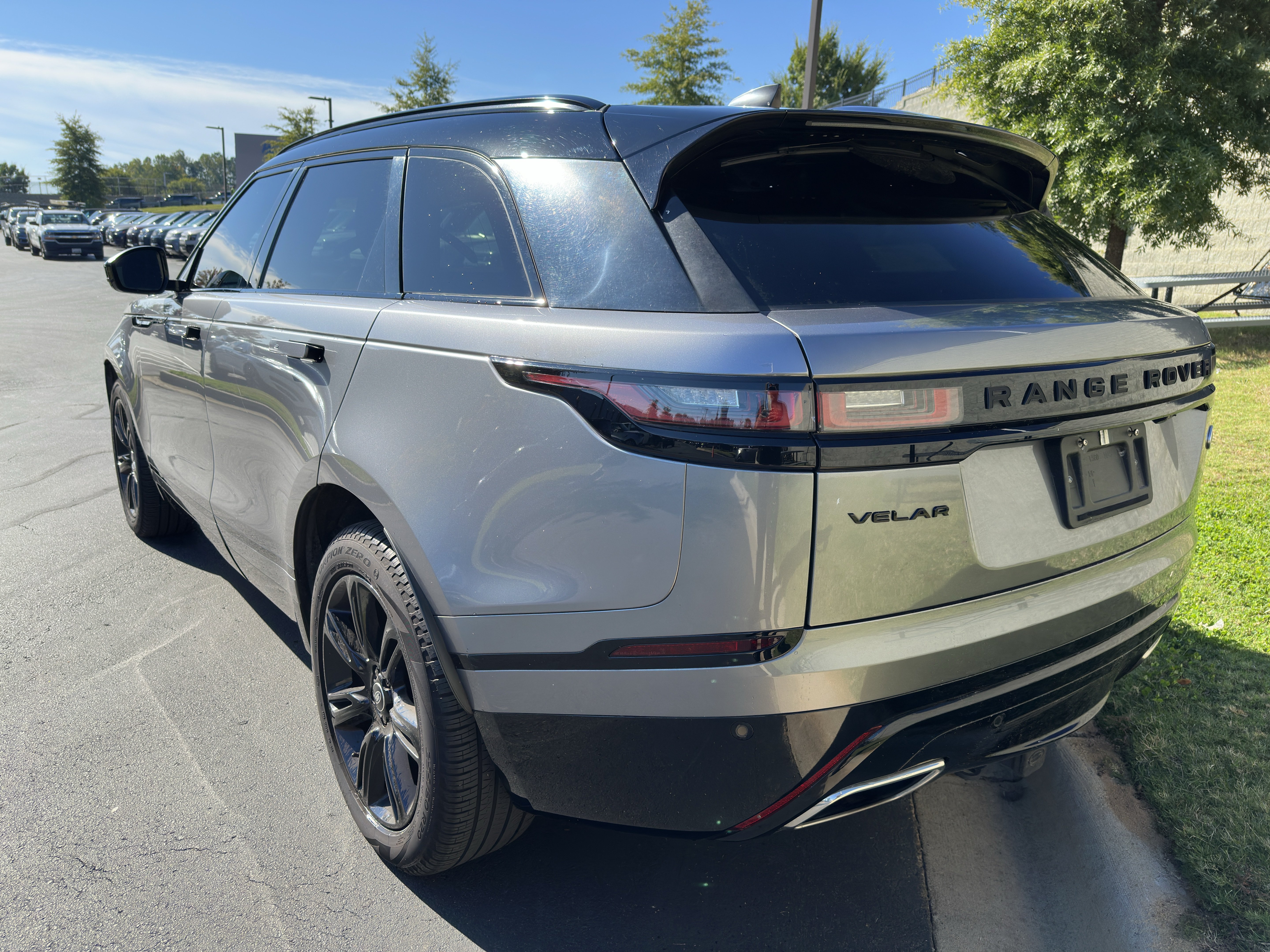 Used 2023 Land Rover Range Rover Velar R-Dynamic S AWD/4WD image 5