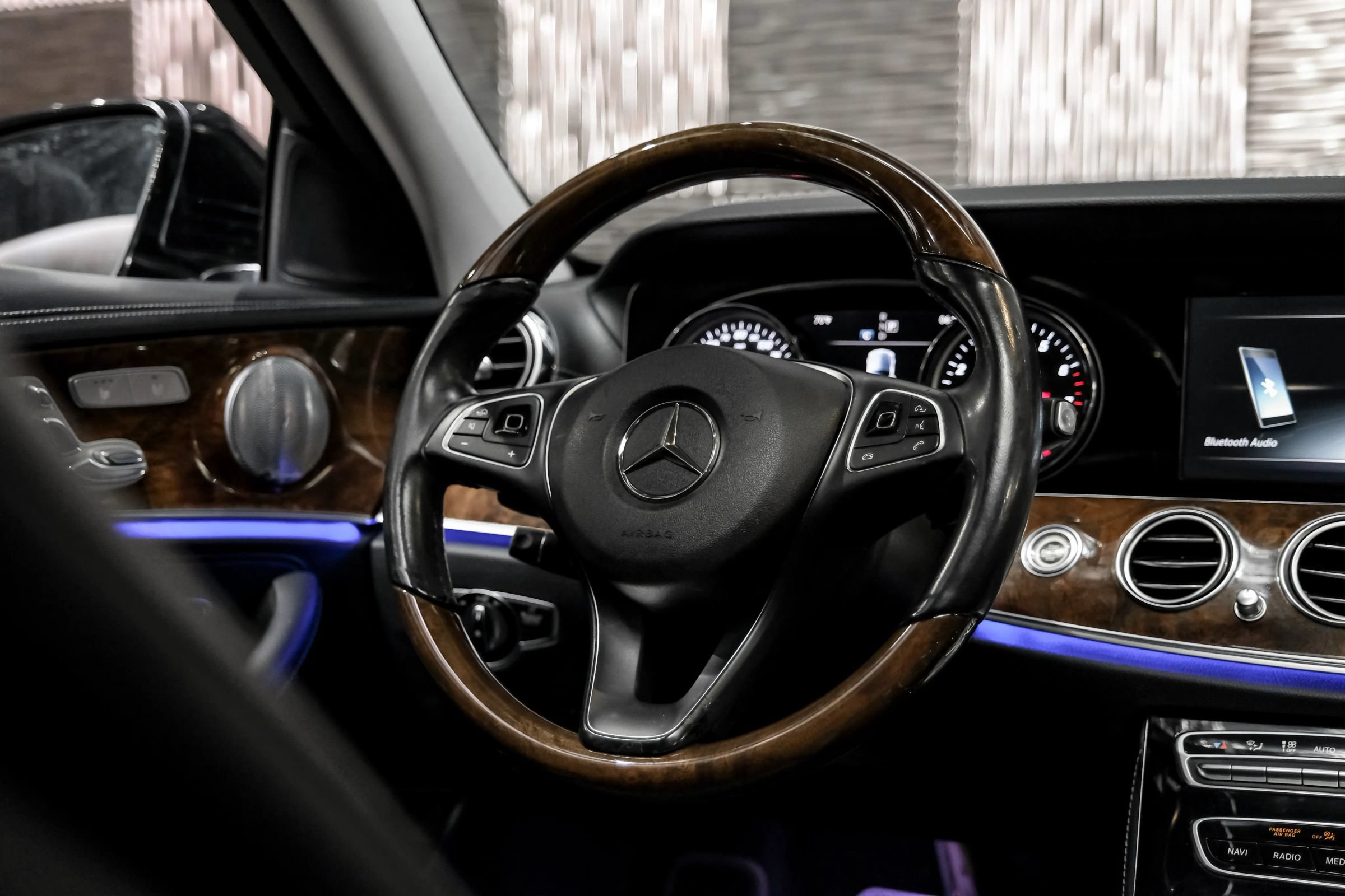 Used 2017 Mercedes-Benz E 300 image 13
