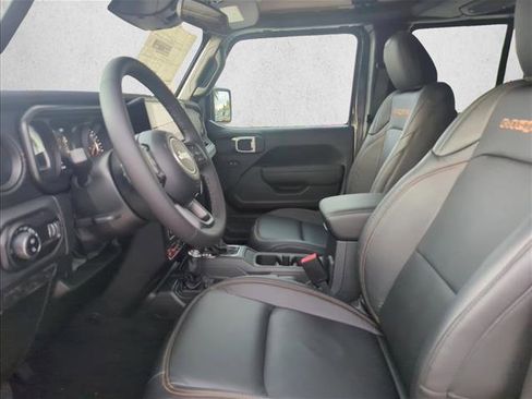 New 2026 Jeep Gladiator Mojave image 3