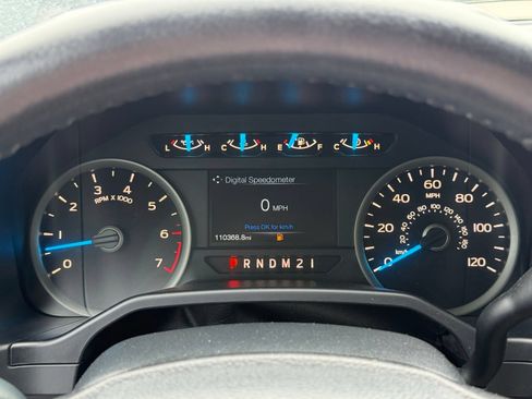Used 2016 Ford F150 XLT w/ Equipment Group 302A Luxury AWD/4WD image 29