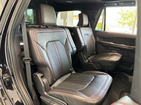 Used 2022 Ford Expedition Limited AWD/4WD image 45