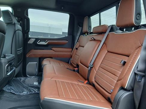 New 2026 GMC Sierra 1500 Denali Ultimate w/ LPO, Black Badging Package AWD/4WD image 12
