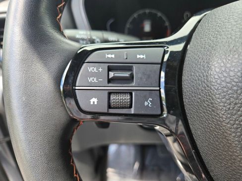 Certified 2025 Honda Pilot TrailSport image 24