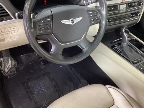 Used 2016 Hyundai Genesis 3.8 w/ Option Group 04 image 7