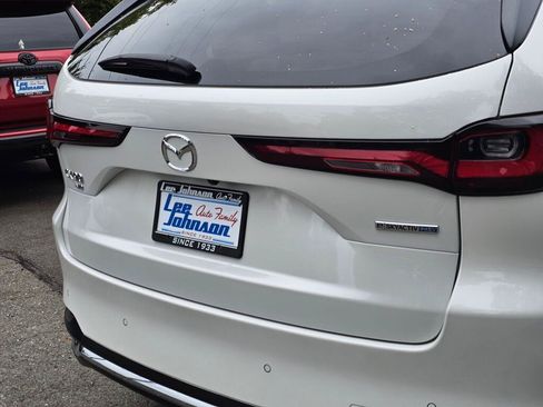 Certified 2024 MAZDA CX-90 Plug-In Hybrid w/ Premium Pkg AWD/4WD image 15
