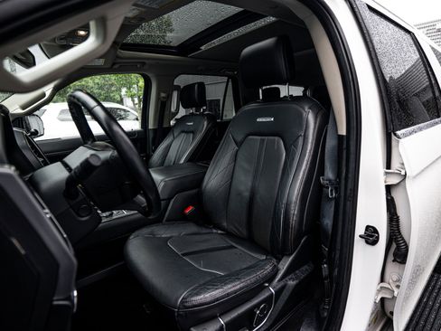 Used 2019 Ford Expedition Max Platinum AWD/4WD image 12