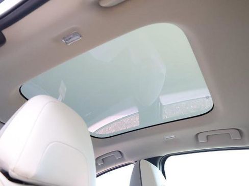 New 2026 Nissan Leaf Platinum+ FWD image 17