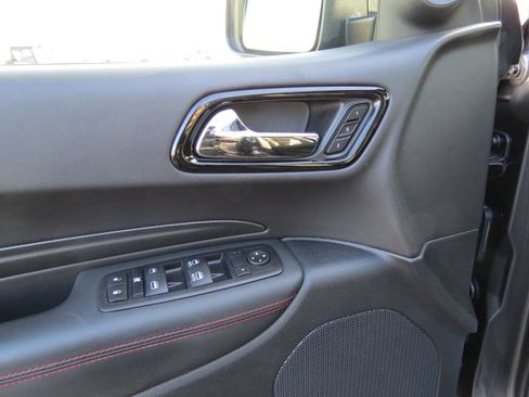 Used 2024 Dodge Durango GT image 9