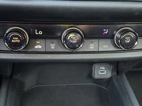 Used 2024 Honda HR-V LX image 21