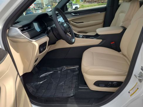 New 2026 Jeep Grand Cherokee Limited AWD/4WD image 19