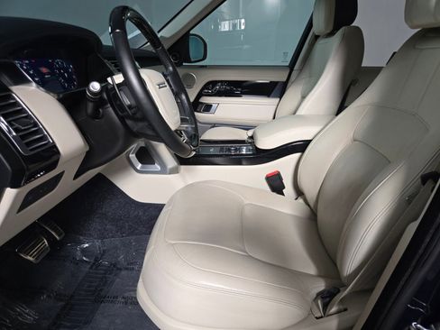 Used 2021 Land Rover Range Rover Westminster Edition image 11