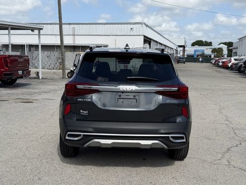 Certified 2023 Kia Seltos S w/ Navigation Package image 6