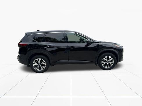 Used 2021 Nissan Rogue SV FWD image 9