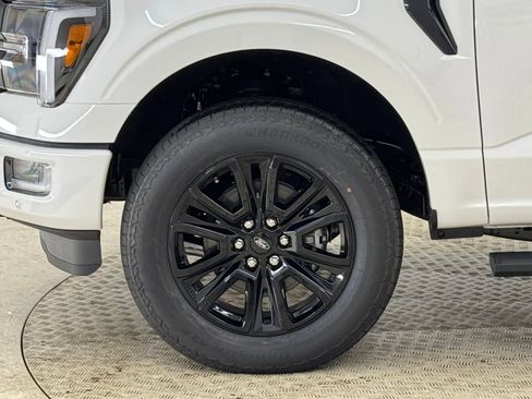 New 2025 Ford F150 Platinum w/ FX4 Off-Road Package image 12