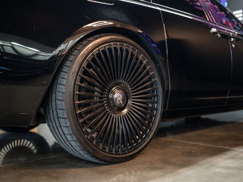 Used 2015 Rolls-Royce Ghost RWD image 20