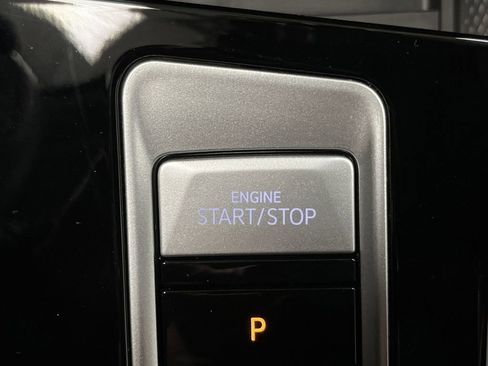 Used 2024 Volkswagen Atlas SE image 22