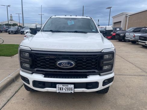 Used 2023 Ford F350 Lariat w/ Lariat Ultimate Package AWD/4WD image 1