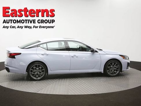 Used 2023 Nissan Altima 2.0 SR FWD image 44