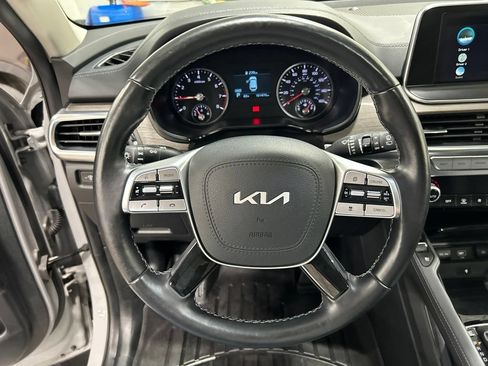 Used 2022 Kia Telluride EX w/ EX Premium Package AWD/4WD image 16