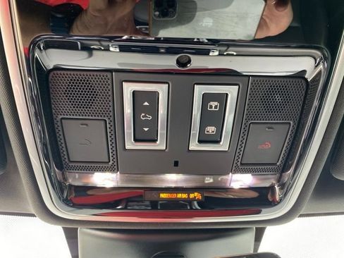 Used 2021 Land Rover Range Rover Sport HST AWD/4WD image 17
