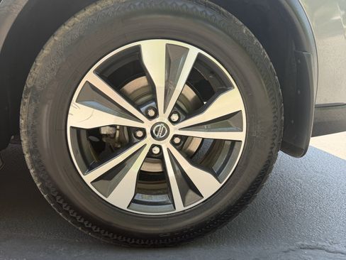 Used 2020 Nissan Murano SV AWD/4WD image 10