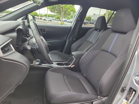 Used 2025 Toyota Corolla Cross AWD Hybrid image 20