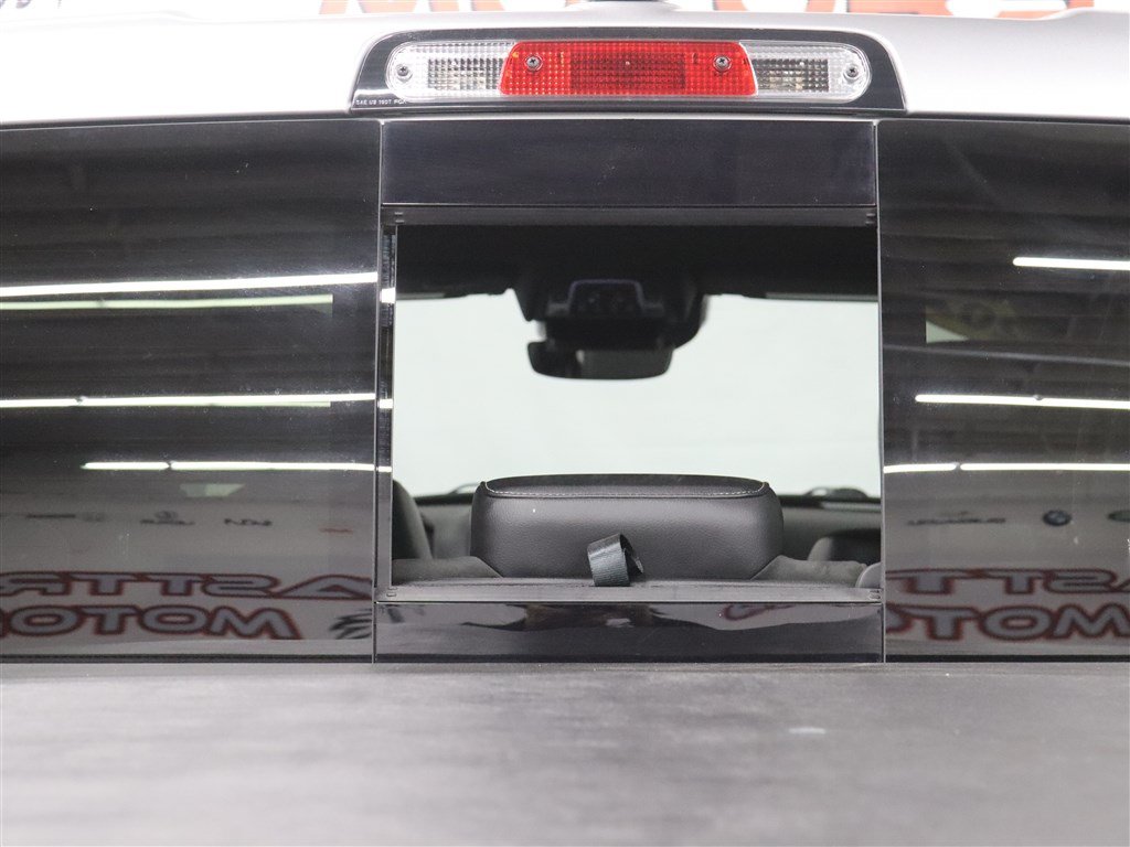 Used 2021 RAM 1500 Laramie AWD/4WD image 32