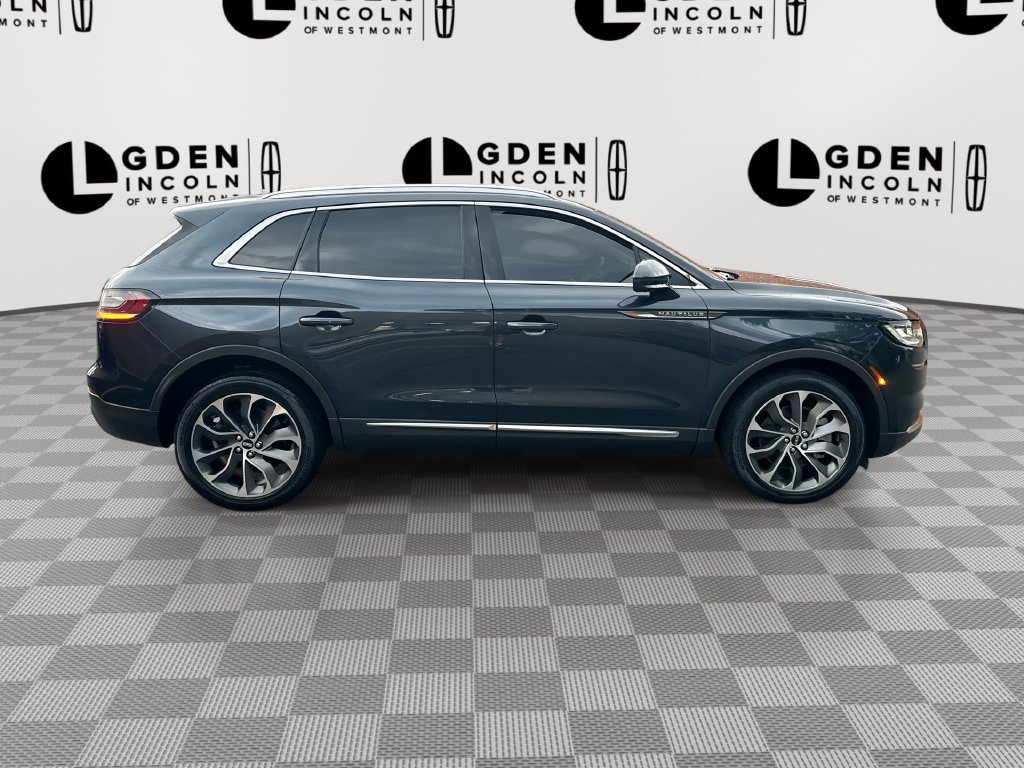 Certified 2021 Lincoln Nautilus Reserve AWD/4WD image 9
