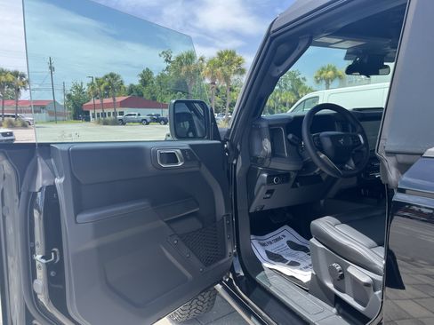 New 2026 Ford Bronco Big Bend w/ Black Diamond Package AWD/4WD image 11