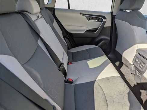Used 2021 Toyota RAV4 XLE image 29