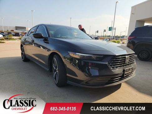 Used 2024 Honda Accord Sport image 1