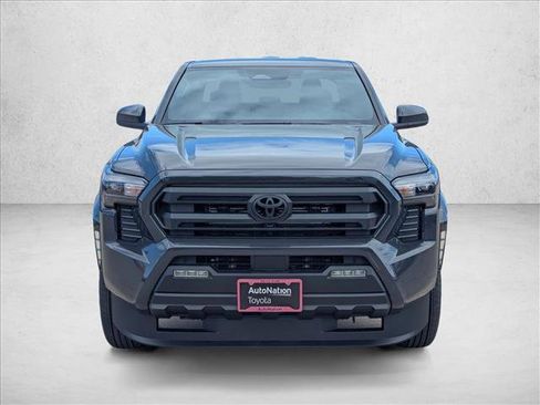 Used 2025 Toyota Tacoma SR5 image 6