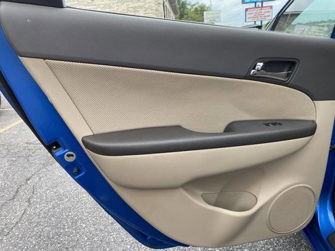 Used 2011 Hyundai Elantra image 12