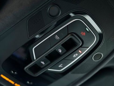New 2026 Audi SQ8 Prestige AWD/4WD image 39