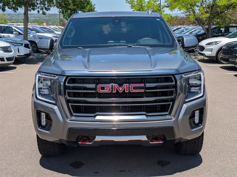 Used 2022 GMC Yukon AT4 image 9