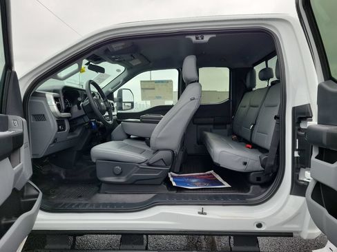 New 2026 Ford F350 XL w/ XL Chrome Package AWD/4WD image 23